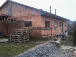 Hrubá stavba